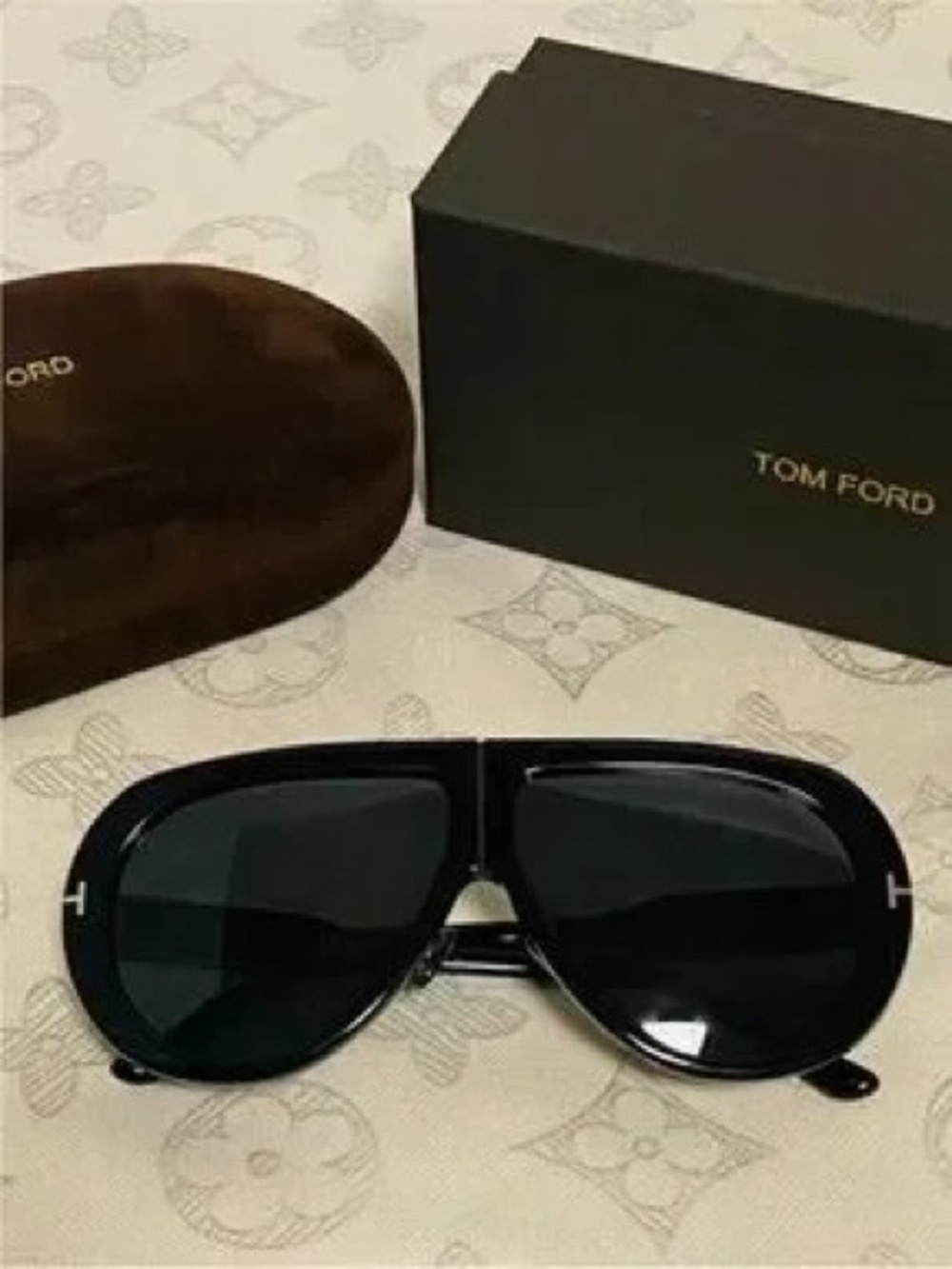 Tom Ford Black Men’s Pilot Sunglasses with Dark Lenses